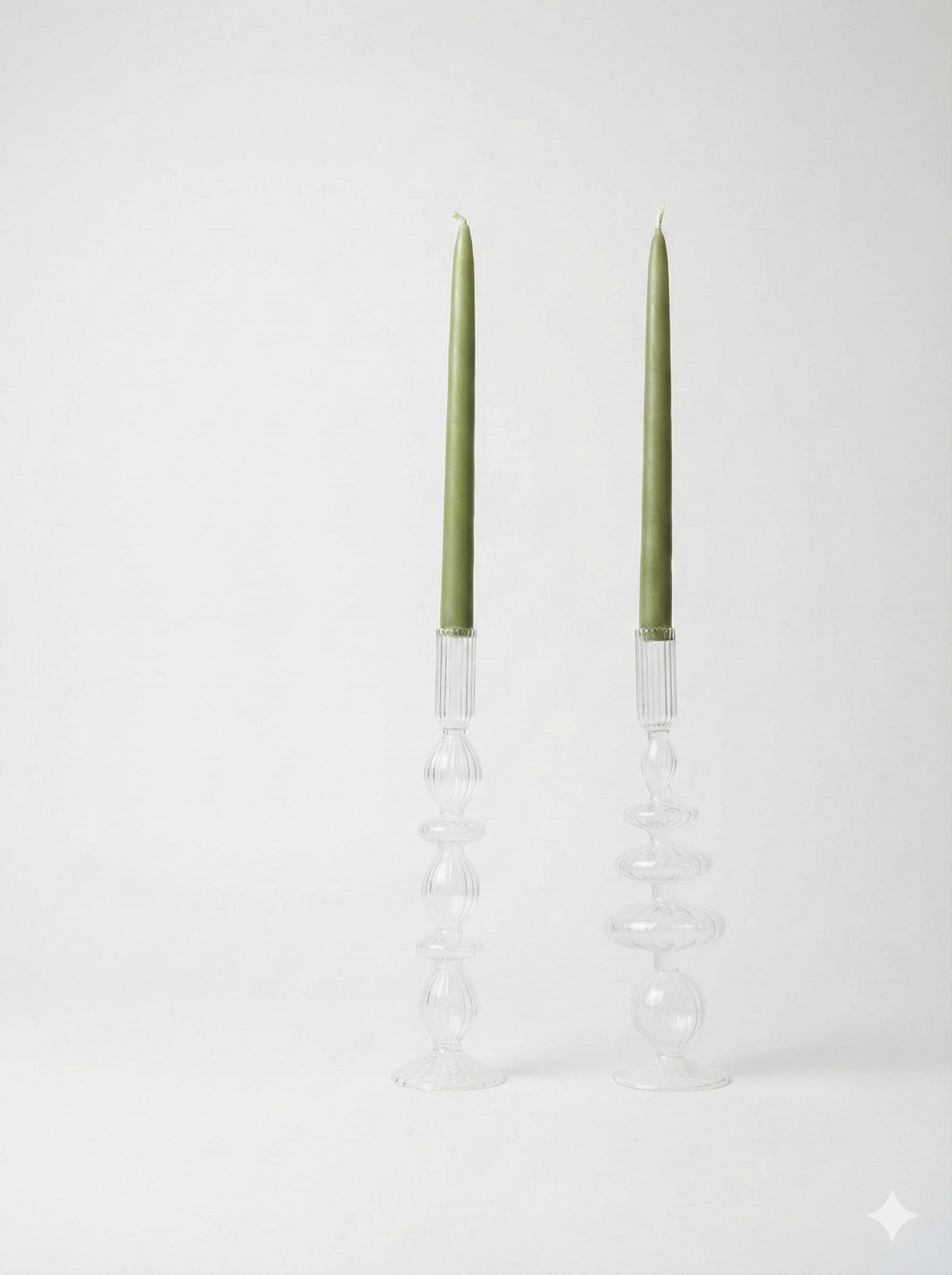 Pack Dúo de Velas Cónicas Verdes para Candelabro - Imagen 2